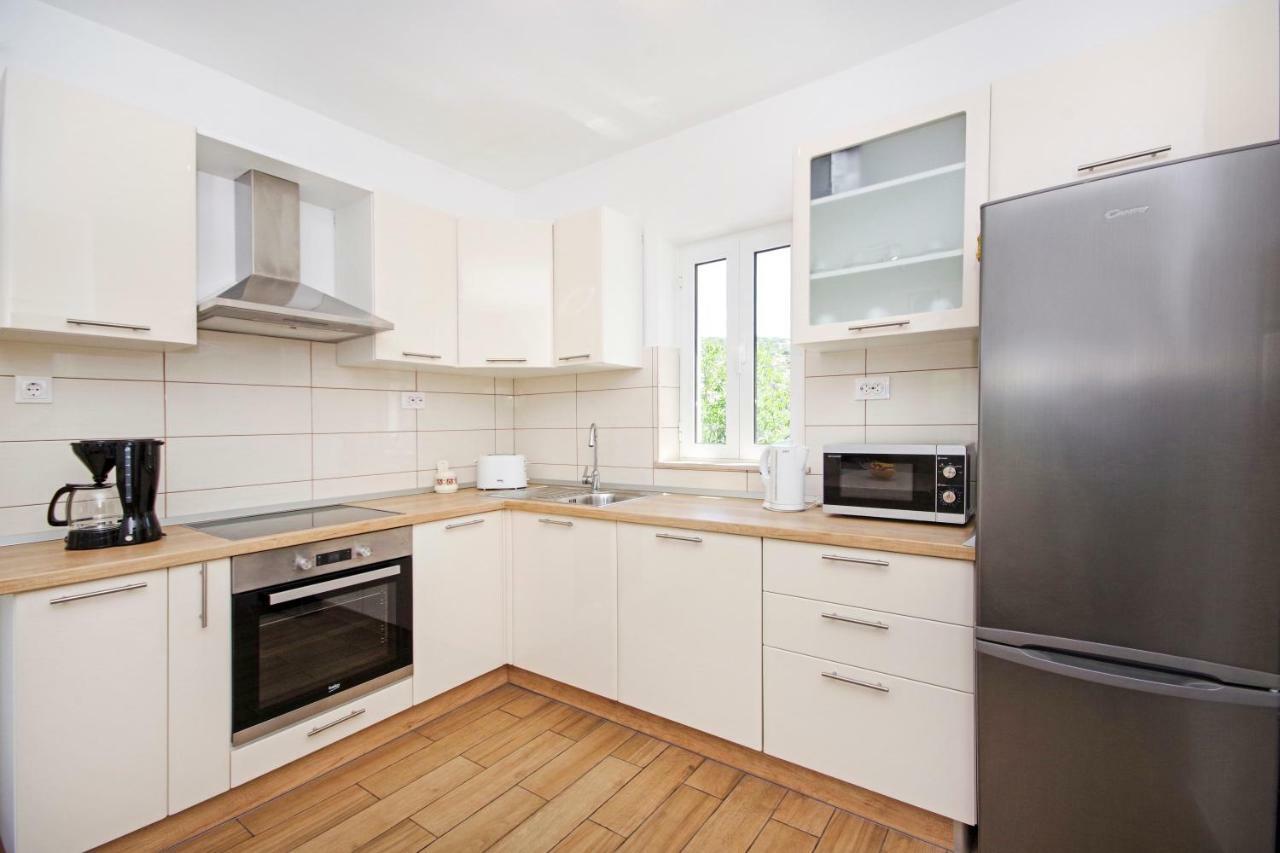 Ferienwohnung Kuca Za Odmor Toni Postira Exterior foto